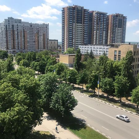 Modern Apartment With Panoramic View Near Metro 23August Charkiv Esterno foto