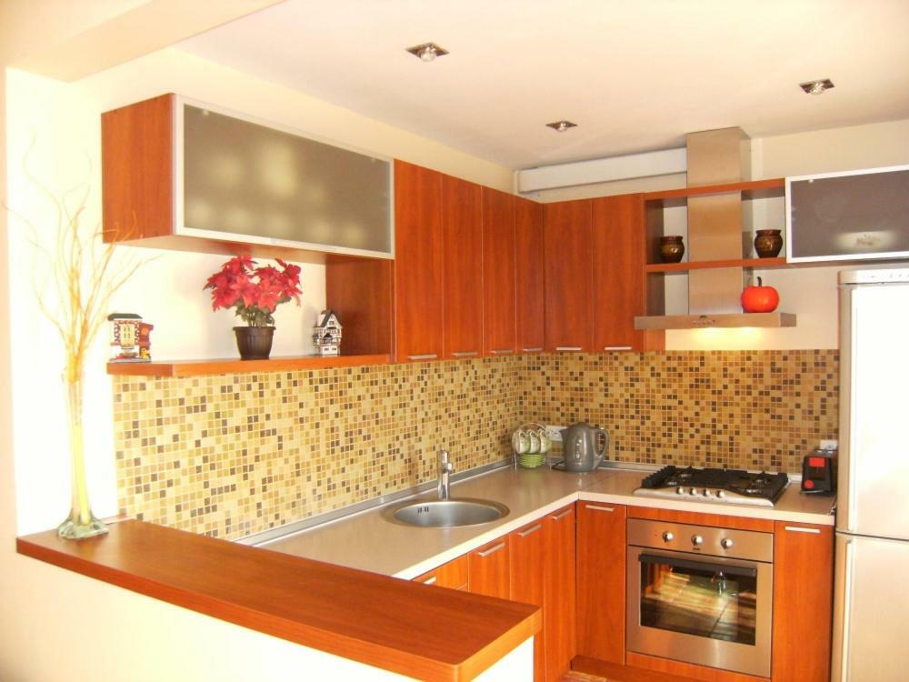 Modern Apartment With Panoramic View Near Metro 23August Charkiv Esterno foto